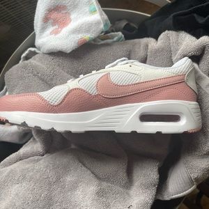 Brand new air max